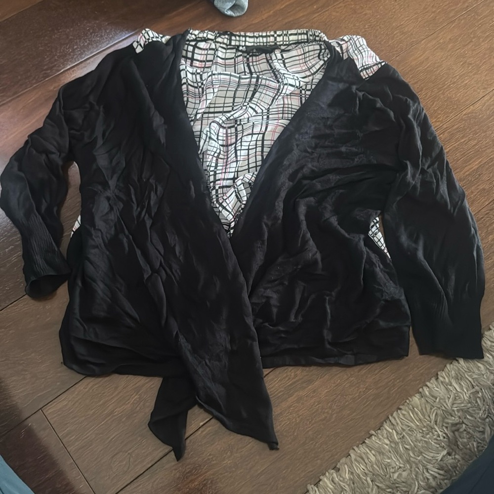 Worthington cartigan size L black sweater trim with print back guc